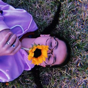 Meet your Posher, Laurel